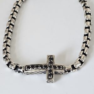 Pavé Cross Bracelet in Sterling Silver with Diamonds, 5mm